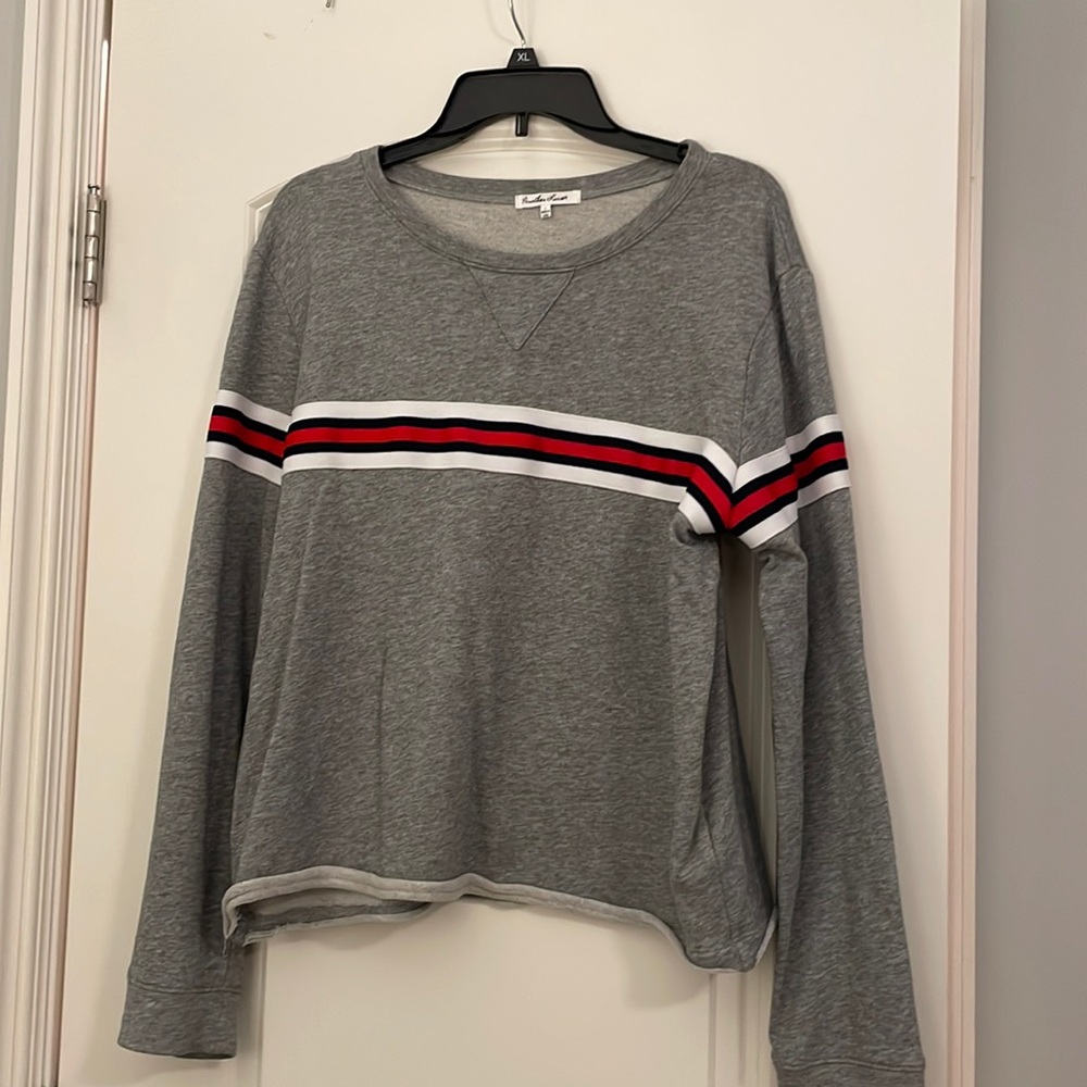 cropped sweatshirt